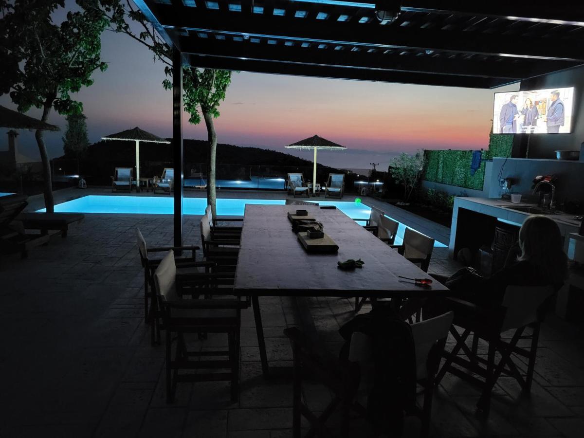 Stergiou Luxury Apartments With Shared Pool Anávyssos Eksteriør bilde