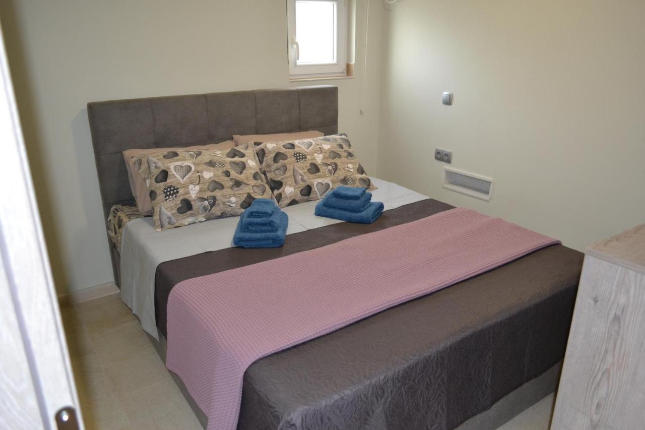 Stergiou Luxury Apartments With Shared Pool Anávyssos Eksteriør bilde