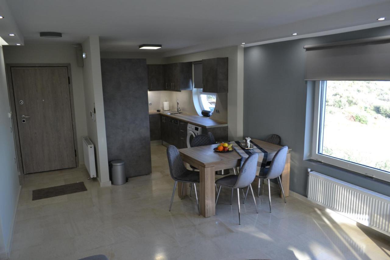 Stergiou Luxury Apartments With Shared Pool Anávyssos Eksteriør bilde